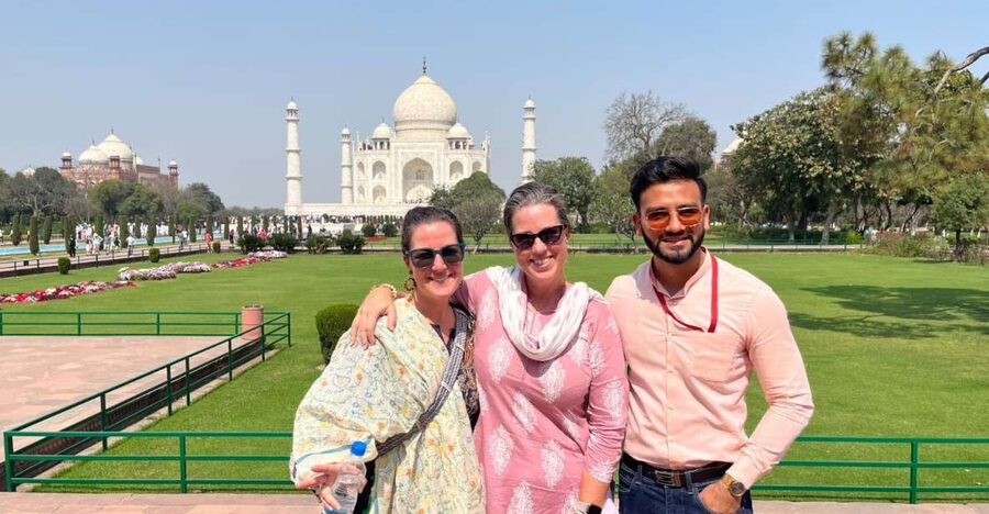 From Delhi: Taj Mahal and Agra Day Tour by Super-fast Train - Agra Fort: why the red sandstone view is more than a second stop