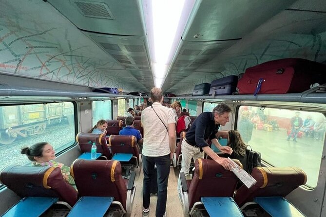 From Delhi: Taj Mahal and Agra tour by Superfast Train - The return train to Delhi, and why the end matters