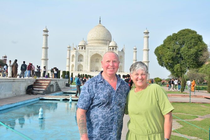 From Delhi Taj Mahal & Full day Agra tour by Private Car - Lunch timing and how to choose the right option