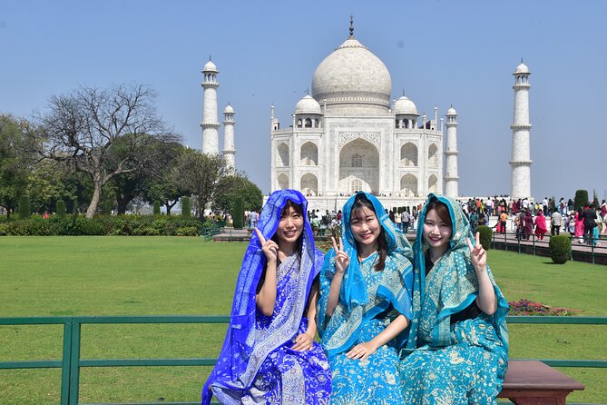 From Delhi Taj Mahal & Full day Agra tour by Private Car - Pickup timing and where the driver meets you