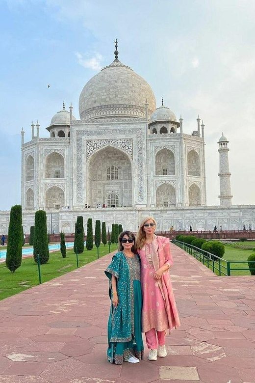 From Delhi: Taj Mahal Sunrise & Agra Tour with Tickets - Delhi to Agra in one day, and why the pickup window matters