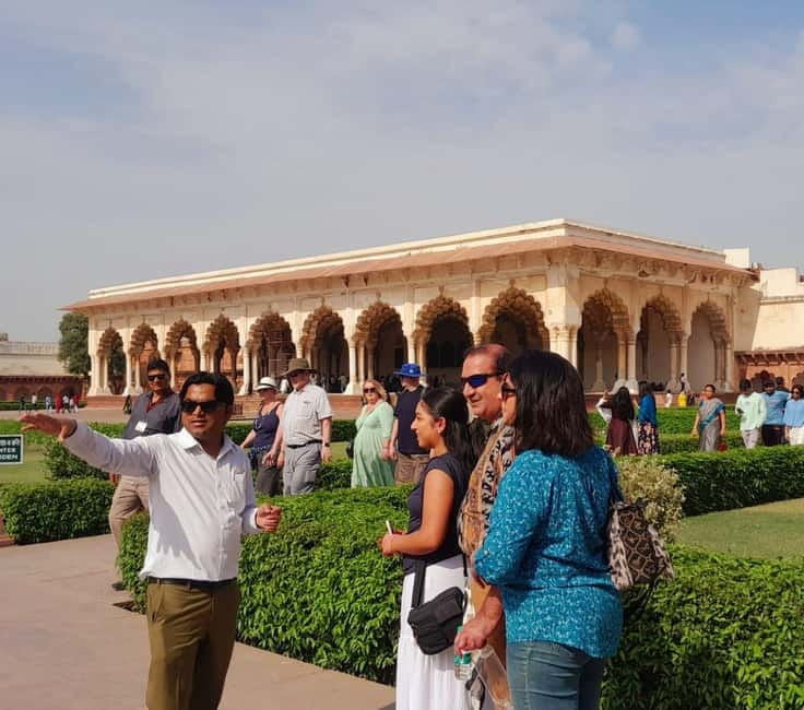 From Delhi: Taj Mahal Sunrise and Agra Fort Private Tour - Your guide shapes the day more than you think