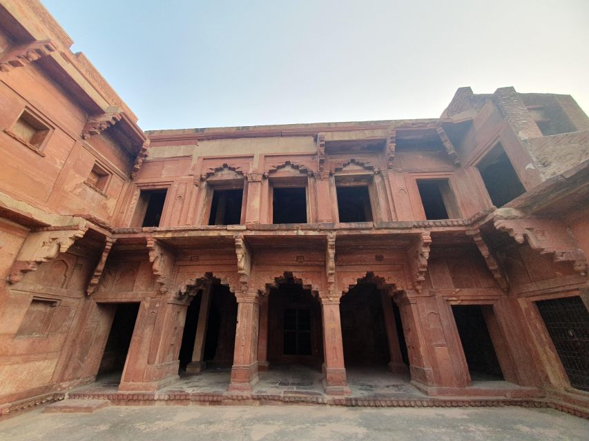 From Delhi: Taj Mahal Tour with Professional Photographer - Who this tour fits best