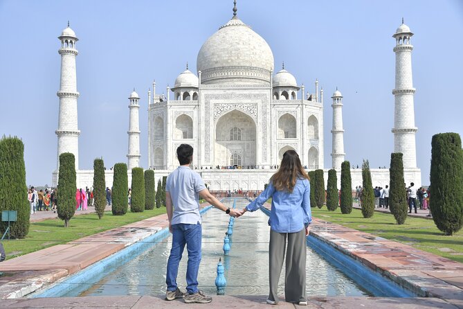 From delhi:(Vip entry)All Inclusive Taj Mahal & Red Fort day trip - Key highlights you’ll feel right away