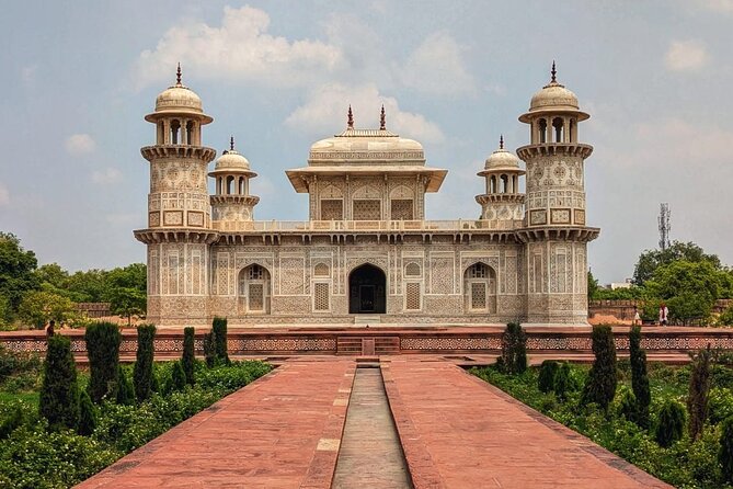 From delhi:(Vip entry)All Inclusive Taj Mahal & Red Fort day trip - Taj Mahal at the planned time: what you will focus on