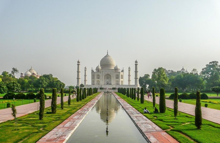 From Jaipur: Private Taj Mahal Sunrise & Agra Fort Tour - Entering the Taj Mahal for Sunrise, Then Getting the Story Right