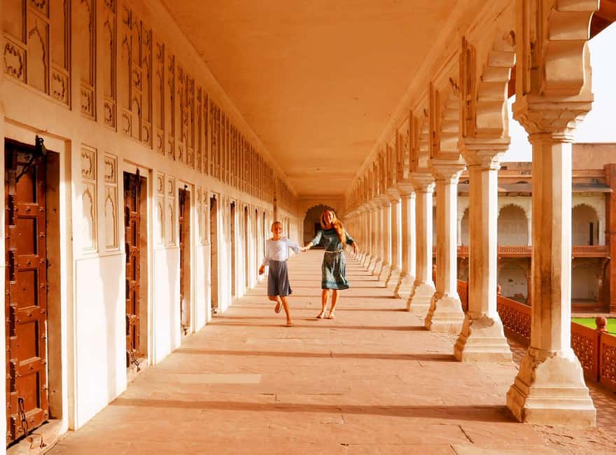From Jaipur: Same Day Taj Mahal Tour with Fatehpur Sikri - Price and what $80 per person actually covers