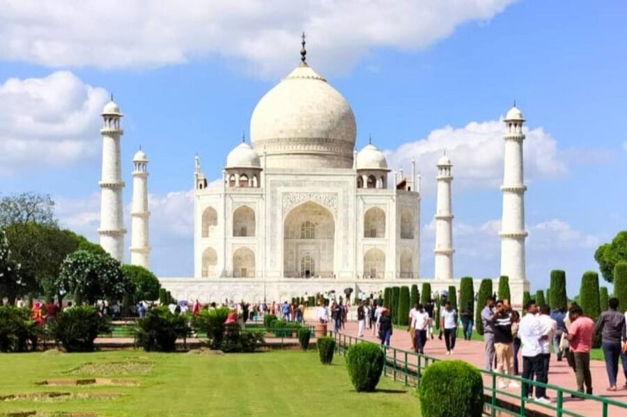 From Jaipur: Taj Mahal, Agra Fort, Baby Taj Day Trip by Car - The guide and language support: what matters in the real world