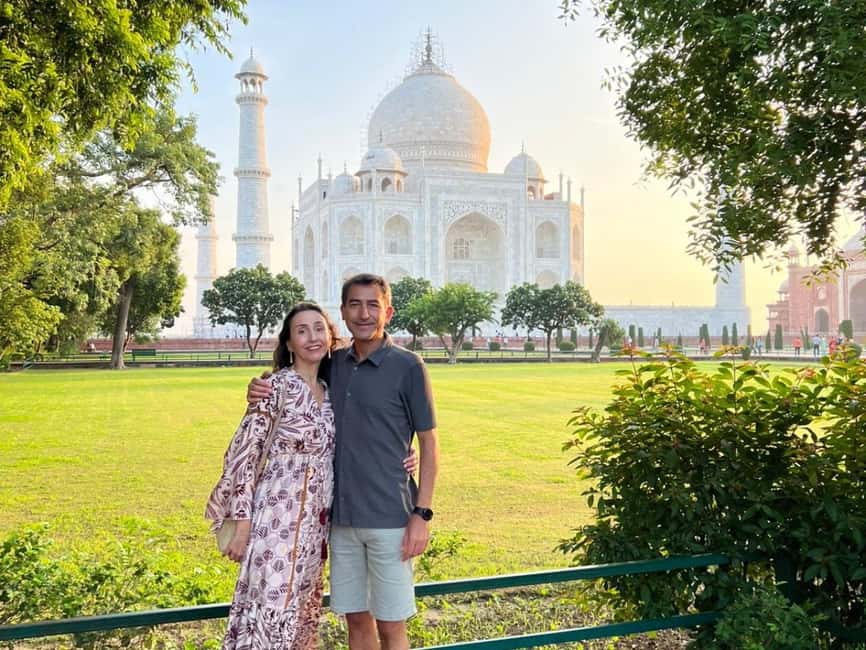 From Jaipur : Taj Mahal & Agra fort Tour and Drop Delhi - Lunch in Agra: a needed break, not just a stop