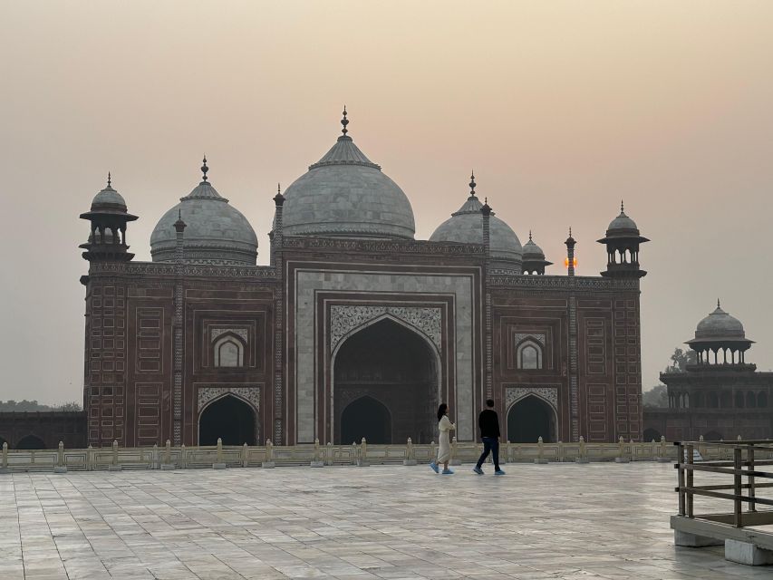 From Jaipur : Taj Mahal & Agra fort Tour and Drop Delhi - How much value is this $82 day trip really?