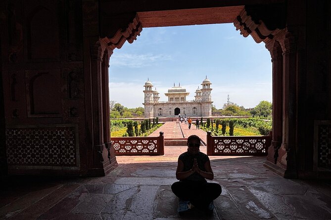 From Jaipur: Taj Mahal & Agra Tour with Transfer to Delhi by Car - What your guide does in Agra, beyond pointing at stones