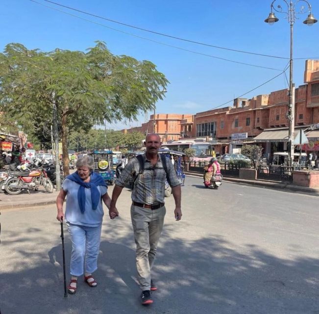 From New Delhi: Jaipur Private Day Trip with Guide - Optional Arts and Crafts: Choose What Fits Your Curiosity