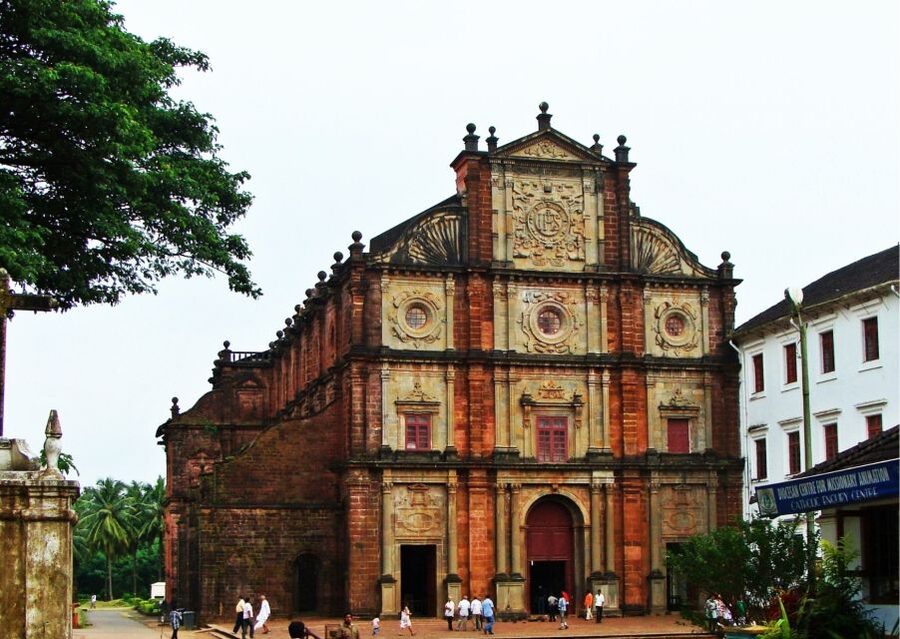 From Panaji: North Goa Guided Sightseeing Tour - Fort Aguada, the lighthouse, and why the Portuguese coastal story matters