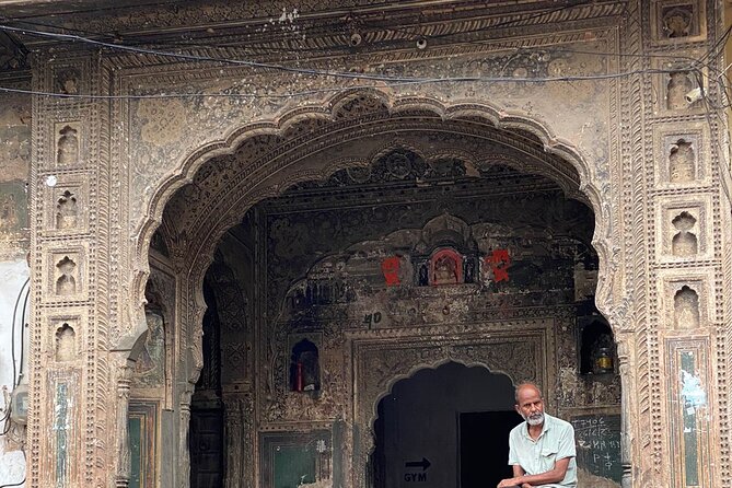Full-day Jaipur Private Sightseeing Tour by Car with Guide - City Palace: The Mughal and Rajasthani Mix You Can Actually See