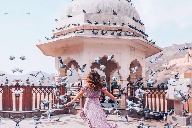 Full-Day Jaipur Tour Ending with a Sunset Experience - Amer Fort: the gates and courtyards that turn into your best photos