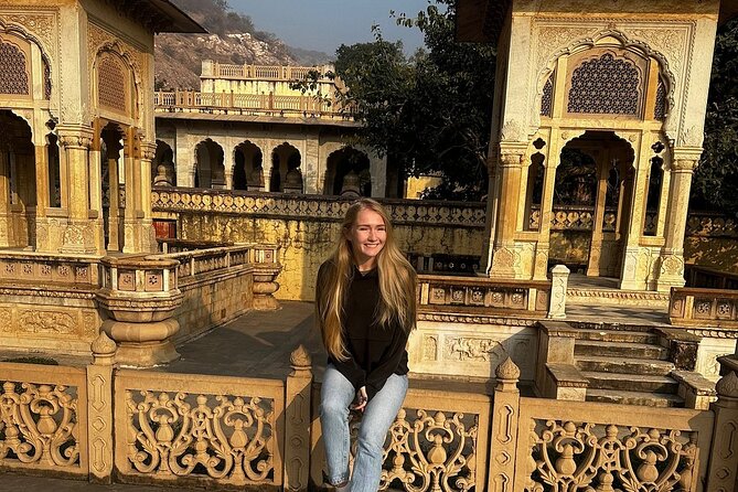 Full-Day Jaipur Tour with Guide and Private Car - Amer Fort first, because it sets the tone