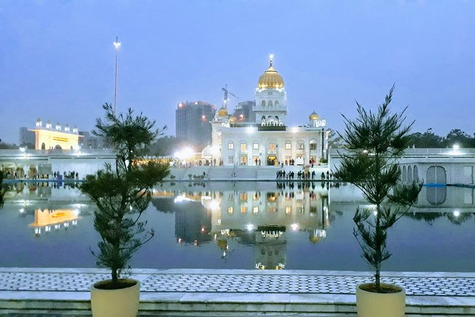 Full Day Old & New Delhi City Tour - Lotus Temple: a calm reset after the power sites