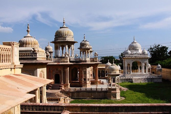 Full-Day Private City Tour of Jaipur - Hawa Mahal (Palace of Wind): facade wonder, 30 minutes done right