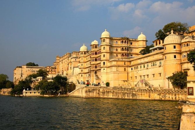 Full-Day Private City Tour of Udaipur Including Boat Ride in Lake Pichola - Hitting Udaipur’s top sights in about 8 hours (without chaos)