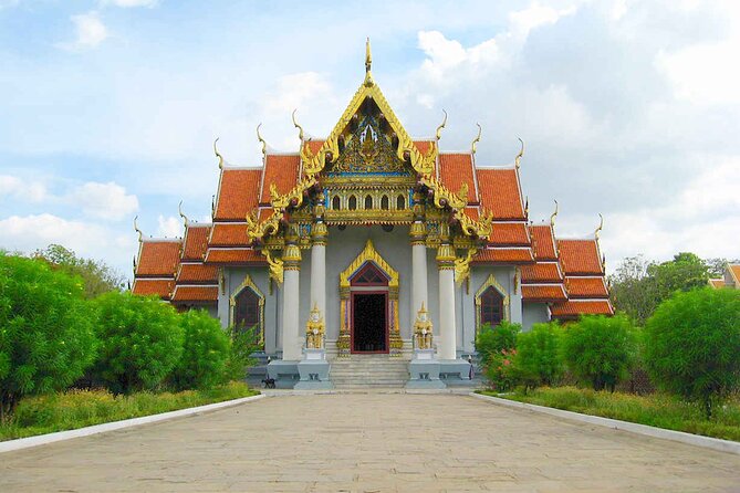 Full-Day Private Guided Bodhgaya Tour with Pick Up - Entering the Mahabodhi Temple Complex, Where the Day Has Meaning