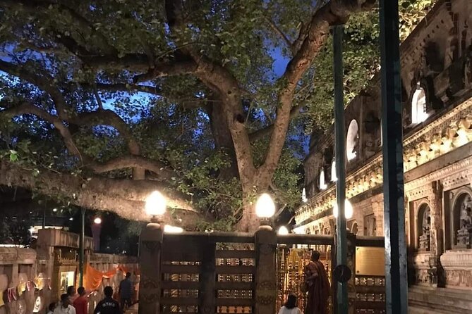 Full-Day Private Guided Bodhgaya Tour with Pick Up - Metta Buddharam Temple: Stainless Steel, Mirror Mosaics, and Thai Temple Style