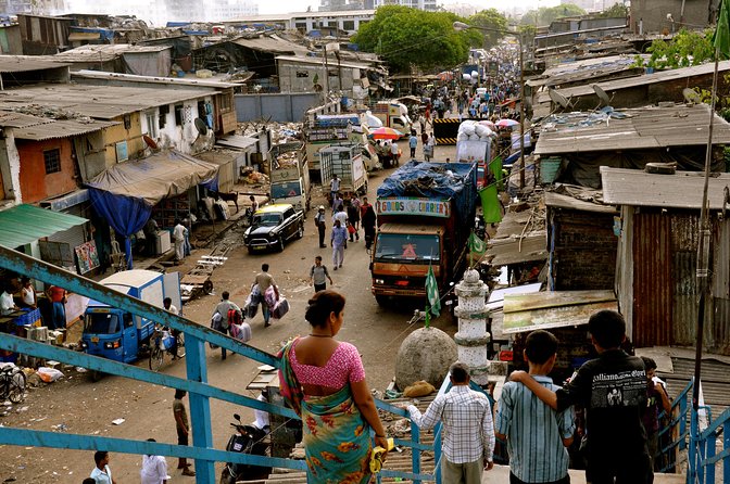 Full-Day Private Slum and Bollywood Tour with DANCE. - Price and value: when $138.47 makes sense