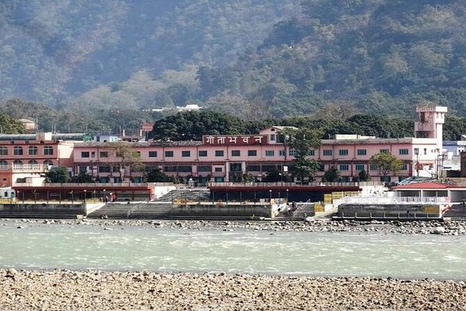 Full-Day Private Tour in Rishikesh & Haridwar - Sivananda Ashram and its library focus for spiritual-curious visitors