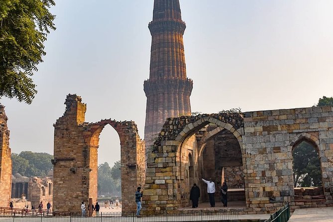 Full Day Private Tour Of Old & New Delhi - The guide experience: why names like Mona and Jatin come up