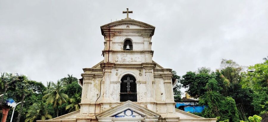 Goa: Private Full-Day Sightseeing Highlights Tour - Lunch Choices: Plantation Buffet Or Goan-Portuguese Restaurant Add-On