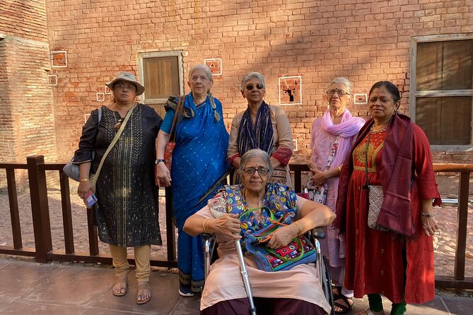 Golden Temple and Jallianwala Bagh Guided Tour - Stop 3: Central Sikh Museum, learning through art and paintings