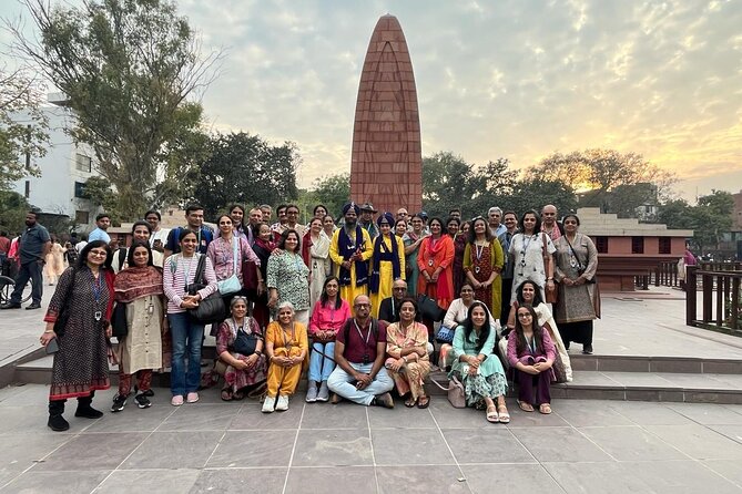Golden Temple and Jallianwala Bagh Guided Tour - How the guide and group size shape the experience