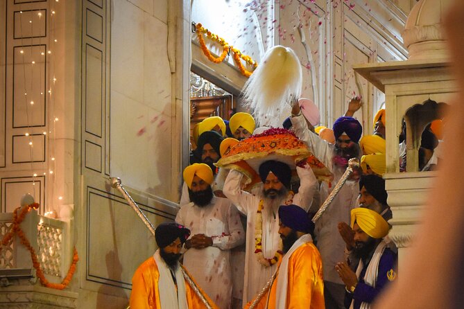 Golden Temple Guided Tour (Planet Amritsar Inc.) - Stop 5: Langar backstage access, cooks, and where the meal becomes part of worship