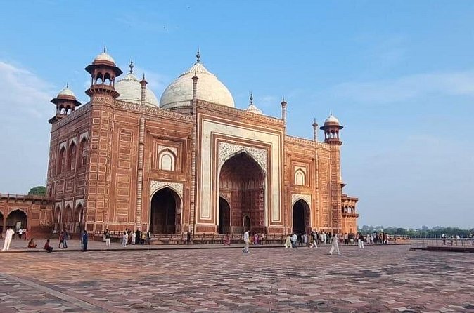 Golden Triangle - Delhi Agra and Jaipur - Day 4 in Jaipur: optional elephant sanctuary or leopard safari, plus home cooking and henna