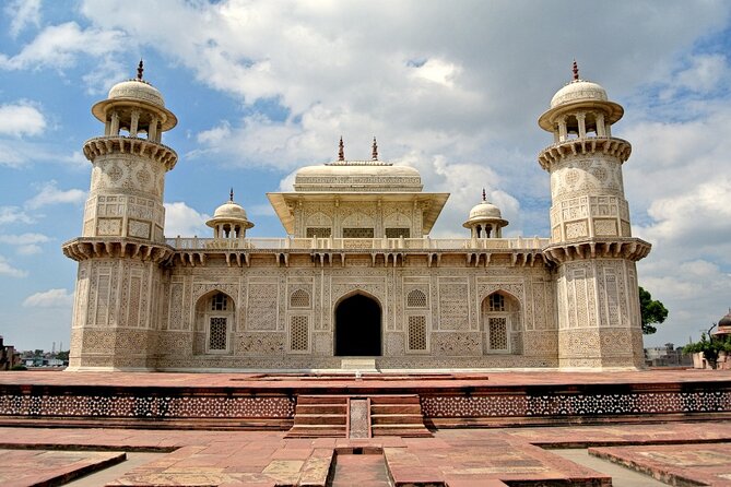 Golden Triangle & Ranthambore: 4-Day Private Tour from Delhi - Guides, pacing, and the feel of a private tour (especially on long road days)