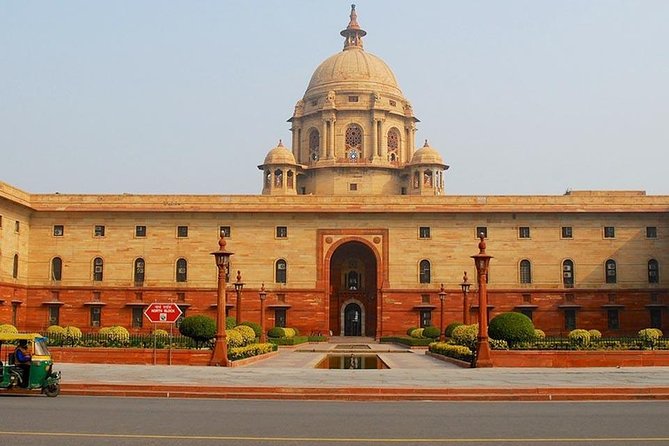 Golden Triangle Tour 4 Days From Mumbai with Return Flights - Day 2 transfer to Agra: less friction, more sightseeing time