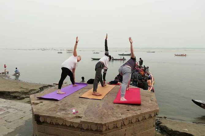 GROUP YOGA CLASS - BEGINNER / ADVANCED - Sunrise Yoga with Ayush in Varanasi - Price and value: what $13.52 buys you in Varanasi