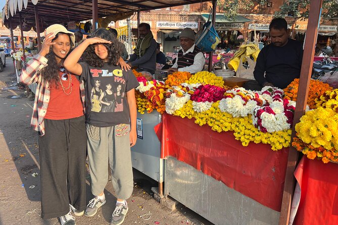 Guided Jaipur Heritage & Food Walk with Shopping - Choti Chaupar and Tripolia Gate: squares, markets, and City Palace access