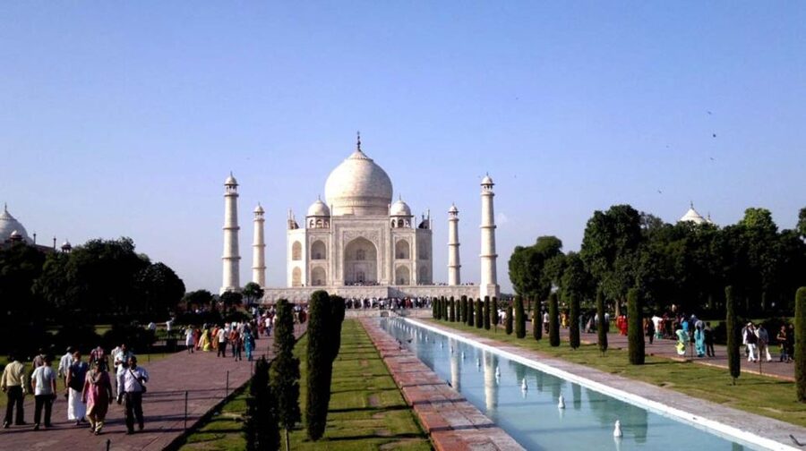 Guided Sunset Tour Of Taj Mahal with Skip-The-Line Entry - Air-conditioned pickup in Agra, then a straight shot to the monument
