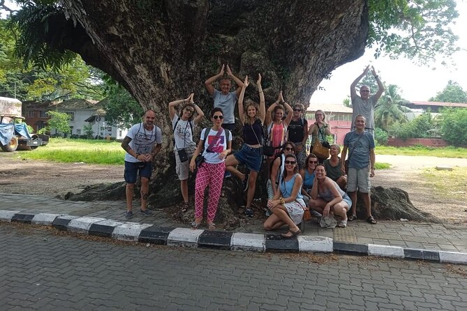 Half Day Tuk Tuk Tour in Kochi - Private Tour with Hotel Pick up - Princess Street and Loafers Corner: the European-street moment