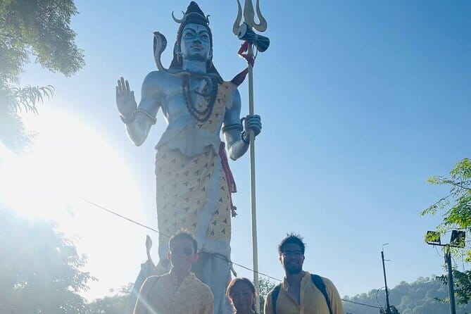 Haridwar Guided Sightseeing Tour with Ganga Aarti By Private Car - How the private car day runs in Haridwar, from pickup to sunset