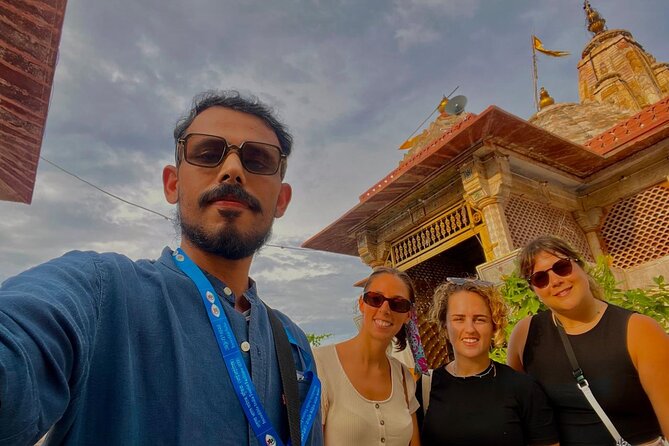 Heritage Culture and History Walking Tour in Jaipur - Mandir Shri Ram Chandra Ji: a peaceful break