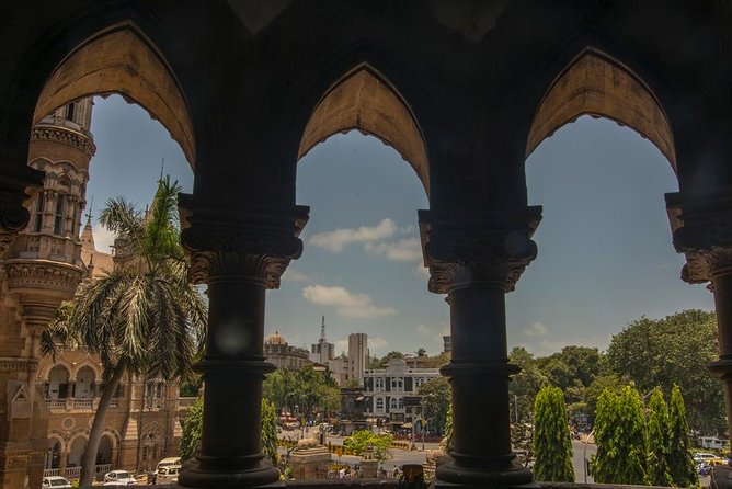 Heritage Walk: Recommended by Gigi Hadid as a must-do in Mumbai - Your Route, from Town Hall to Kala Ghoda (and How It Gets In Your Head)