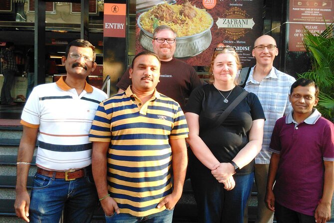Hyderabad : Evening Street Food Tasting with Guided Old City Tour - Where the tour starts: the meeting point in Rikab Gunj