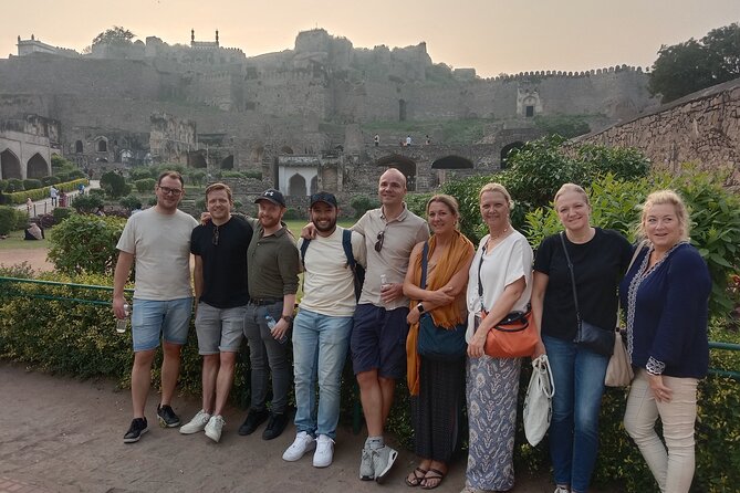 Hyderabad: Private Guided Tour of Golconda Fort, Royal Necropolis - Photography and comfort tips for fort stairs and tomb domes