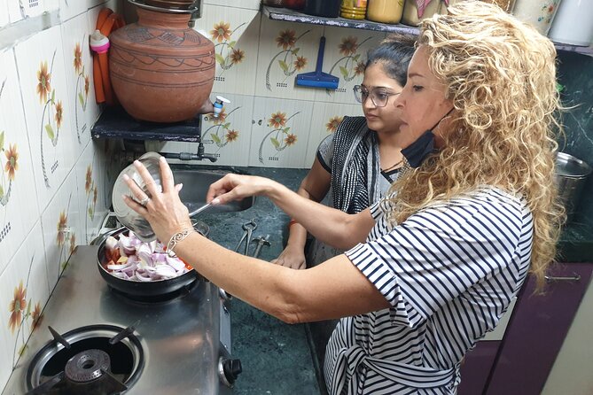 Indian Curry 5-Hour Cooking Classes In Mumbai - Inside the Local Home Kitchen: How the Class Actually Works