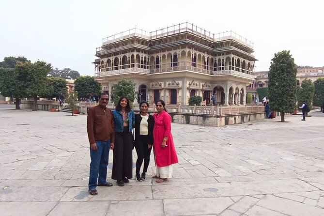 Jaipur 02 Days Private Tour with Vehicle+Professional Chauffeur - FAQ