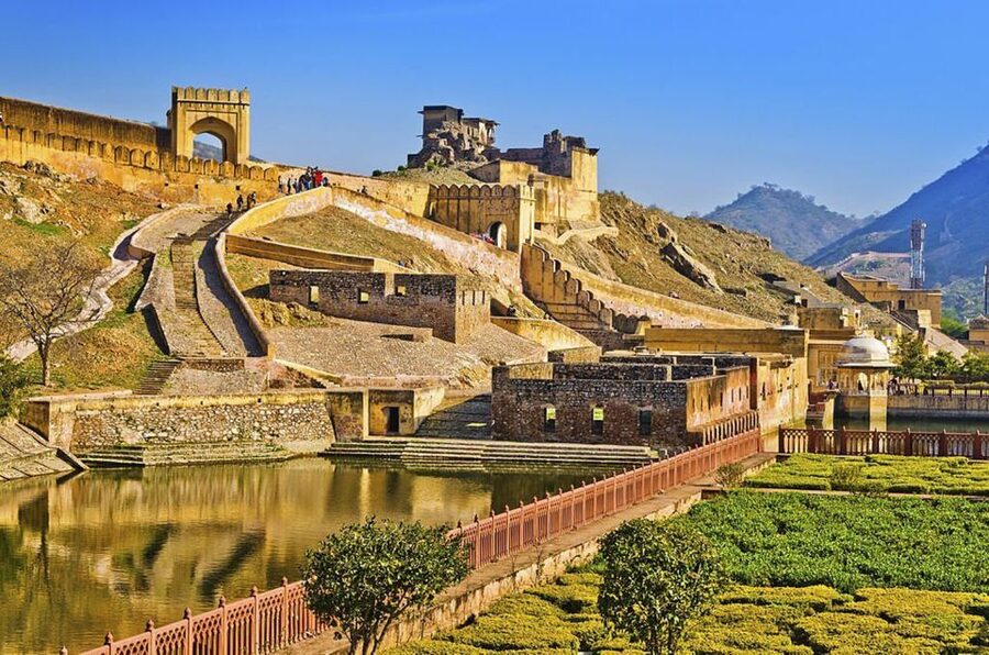 Jaipur: Amber Fort, Jal Mahal and Hawa Mahal Private Tour - Price and Value: What $20 Per Person Really Buys