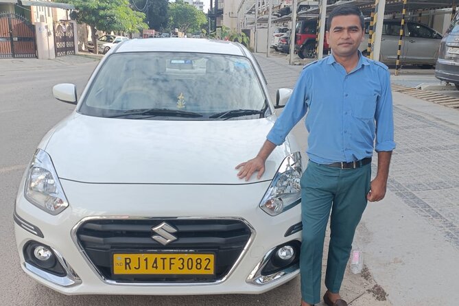 Jaipur Car tour with English driver - A full-day loop through Jaipur’s royal highlights