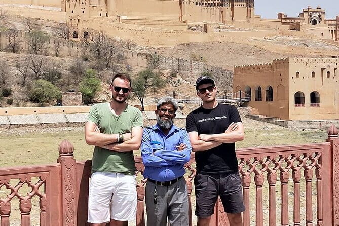 Jaipur City Full Day Visit and Sightseeing Private Tour - City Palace Jaipur: Mughal Meets Rajput, and Still Living Royal Space