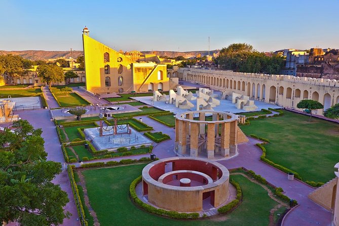 Jaipur City Private Day Tour From Delhi By Car-All Inclusive Tour - Jal Mahal and the fort break: scenic pause before more steps